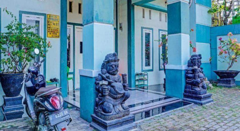 Oyo 91731 Home Stay Elis Cateliya Syariah 加拉旺 外观 照片